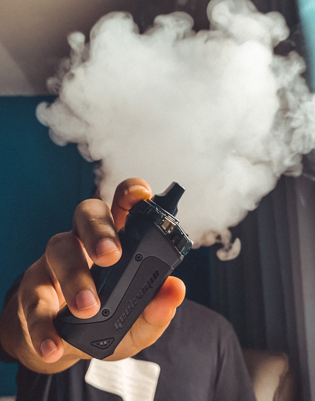 What You Need to Know About Vaping Regulations in Canada